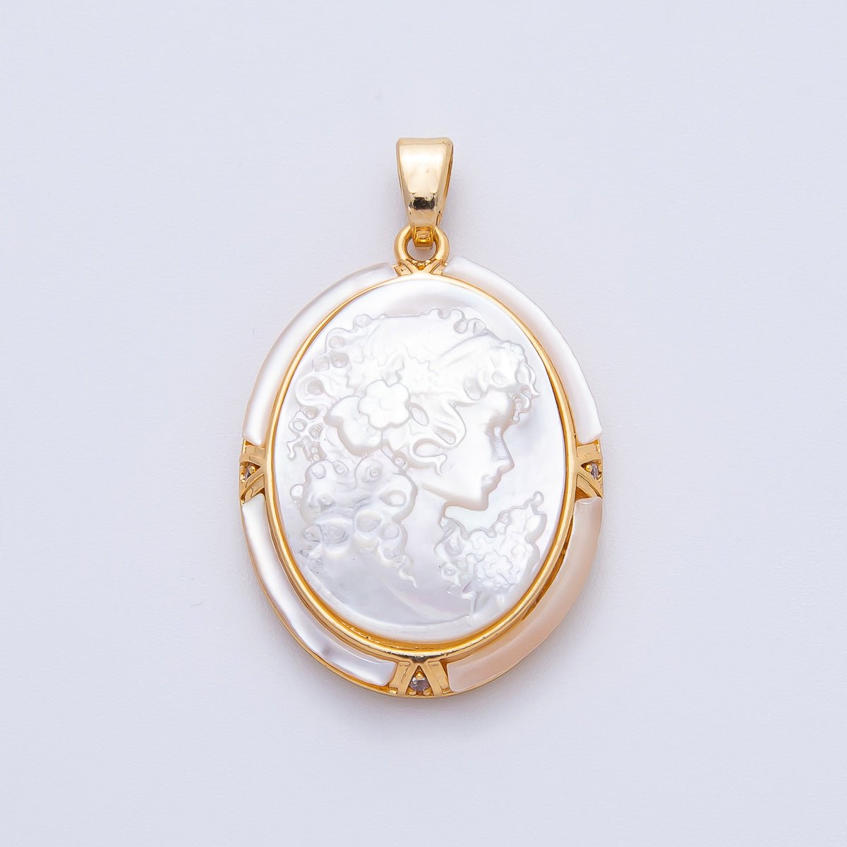 18K Gold Filled 30.5mm Butterfly Shell Oval Medallion Pretty Lady Goddess Drop Pendant | AF1148 - DLUXCA