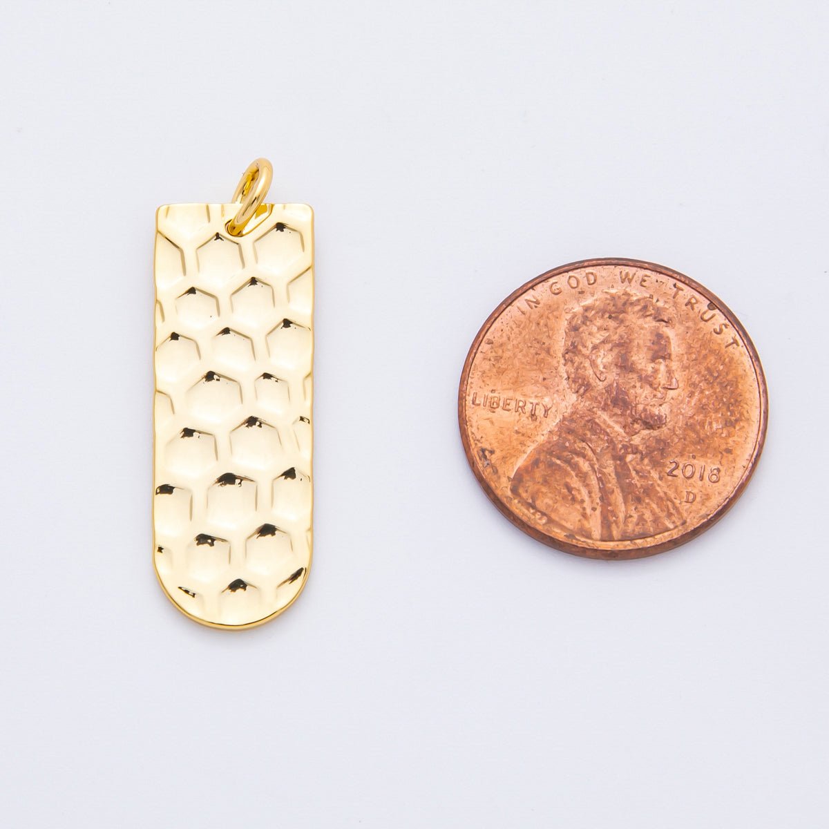18K Gold Filled 30mm Honeycomb Textured Long Oval Charm | N320 - DLUXCA