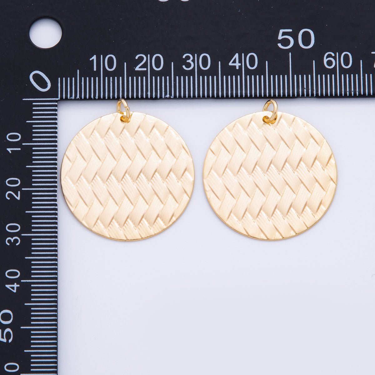 18K Gold Filled 31.5mm Quilted Woven Round Charm | X747 - DLUXCA