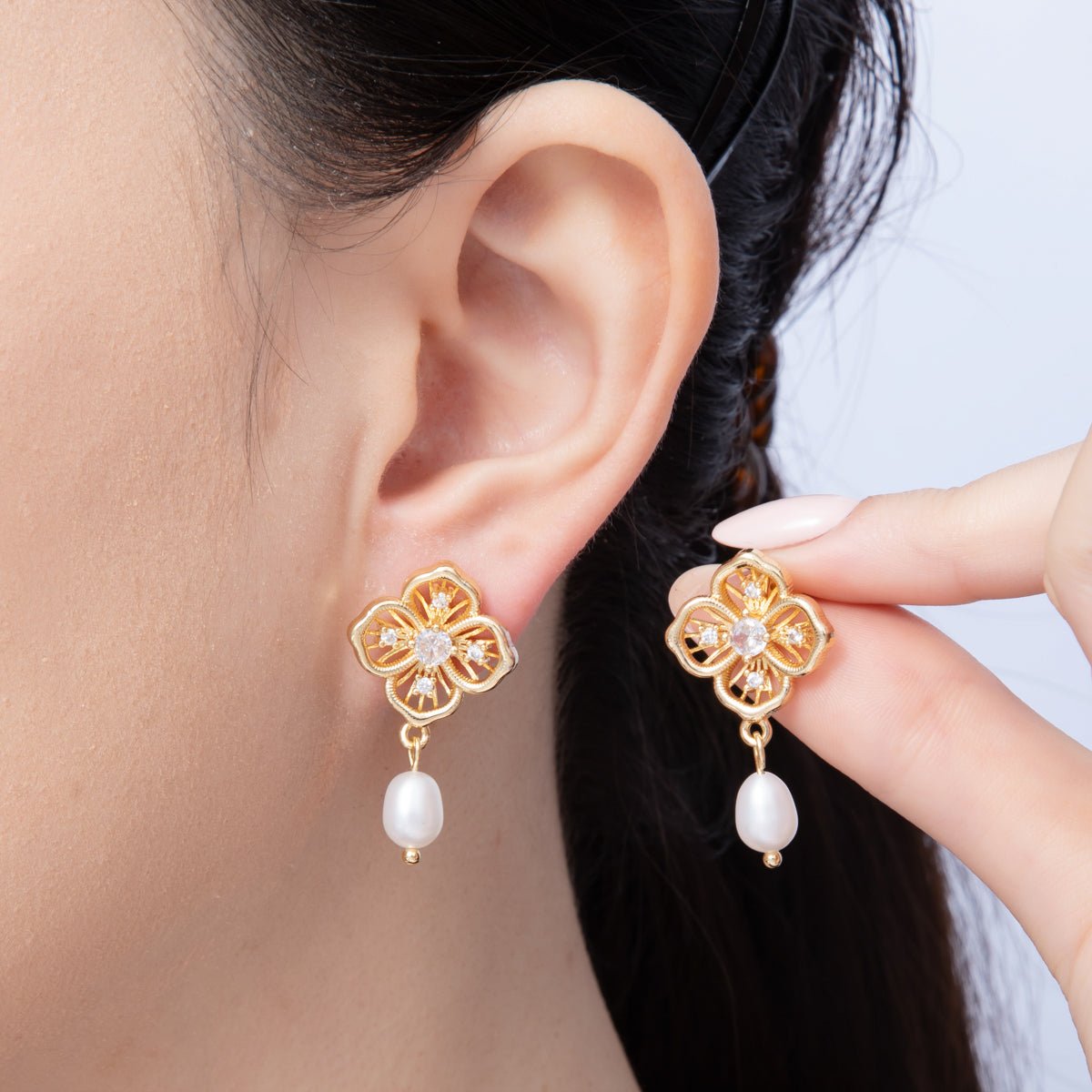 18K Gold Filled 33mm CZ Flower Filigree Shell Pearl Drop Stud Earrings | AE622 - DLUXCA