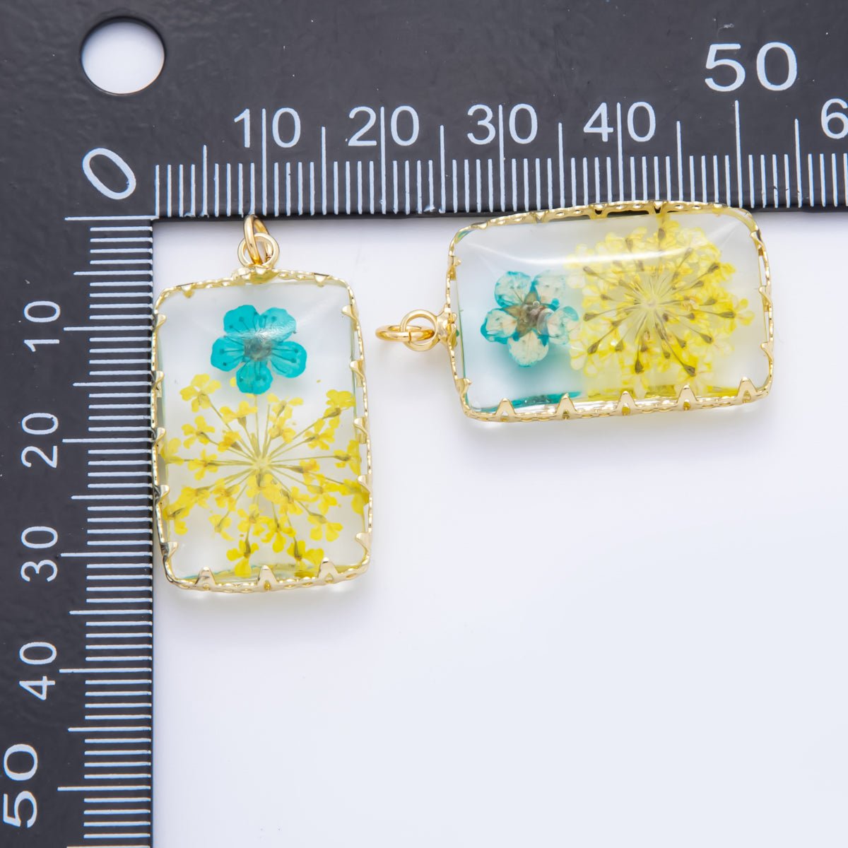 18K Gold Filled 35mm Resin Prism Frame Flower Charm | AH871 AH872 - DLUXCA