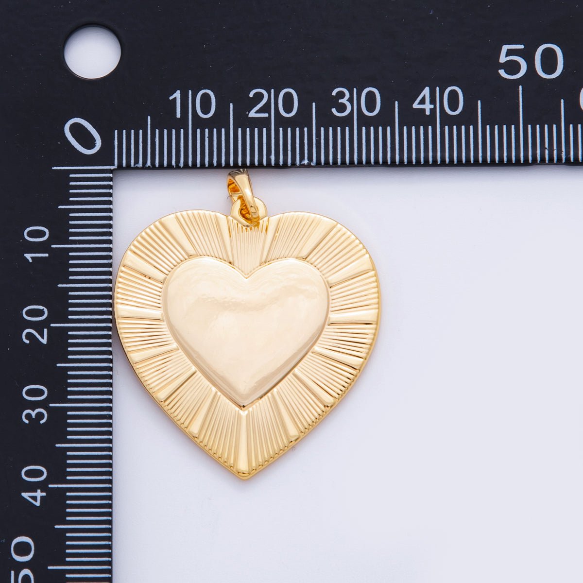 18K Gold Filled 40.5mm Minimalist Sunburst Lined Heart Pendant | AH703 - DLUXCA