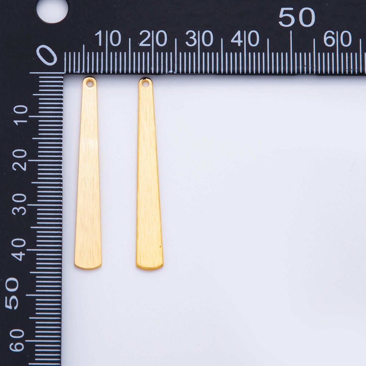 18K Gold Filled 43mm Lined Bar Rectangular Thin Charm Finding | Z1186 - DLUXCA