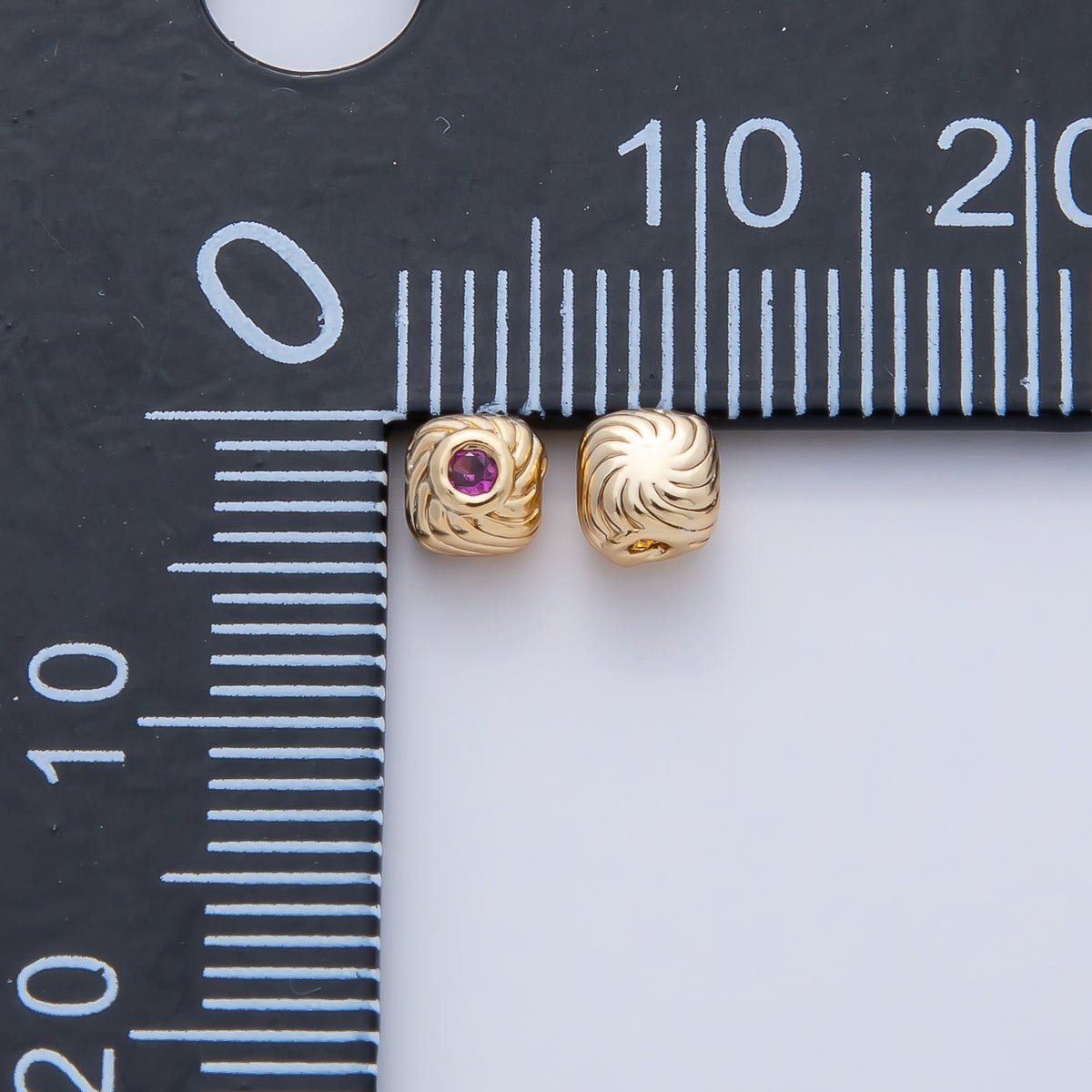 18K Gold Filled 4mm Fuchsia, Blue CZ Curled Line Bead | B522 - DLUXCA