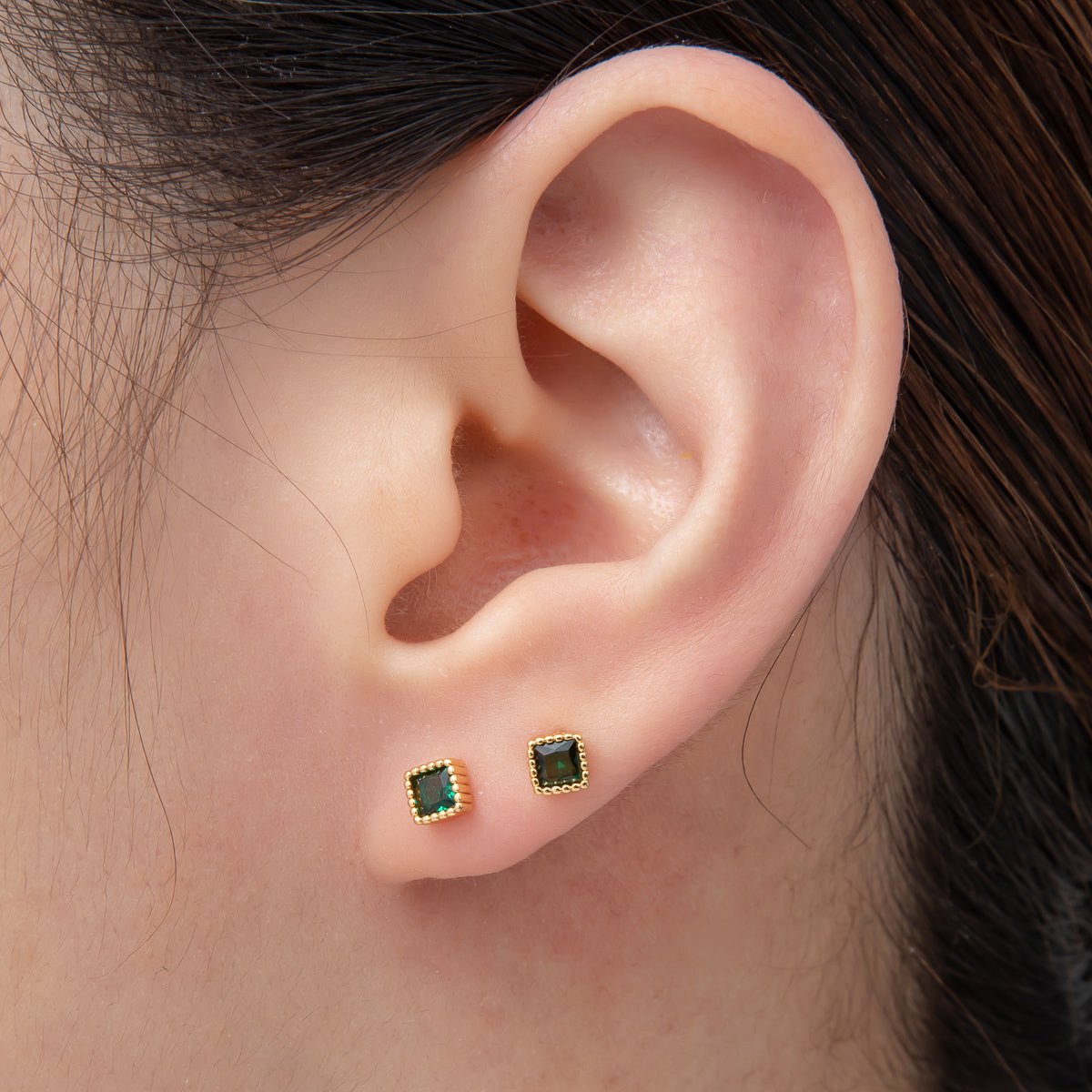 18K Gold Filled 5mm Emerald Green CZ Rhombus Bubbly Framed Studs Earrings | AD1571 - DLUXCA