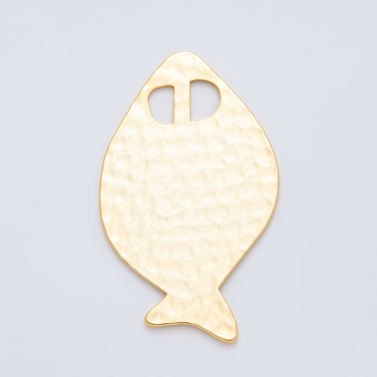 18K Gold Filled 60.5mm Hammered Flat Fish Ocean Animal Charm Finding | AF1255 - DLUXCA