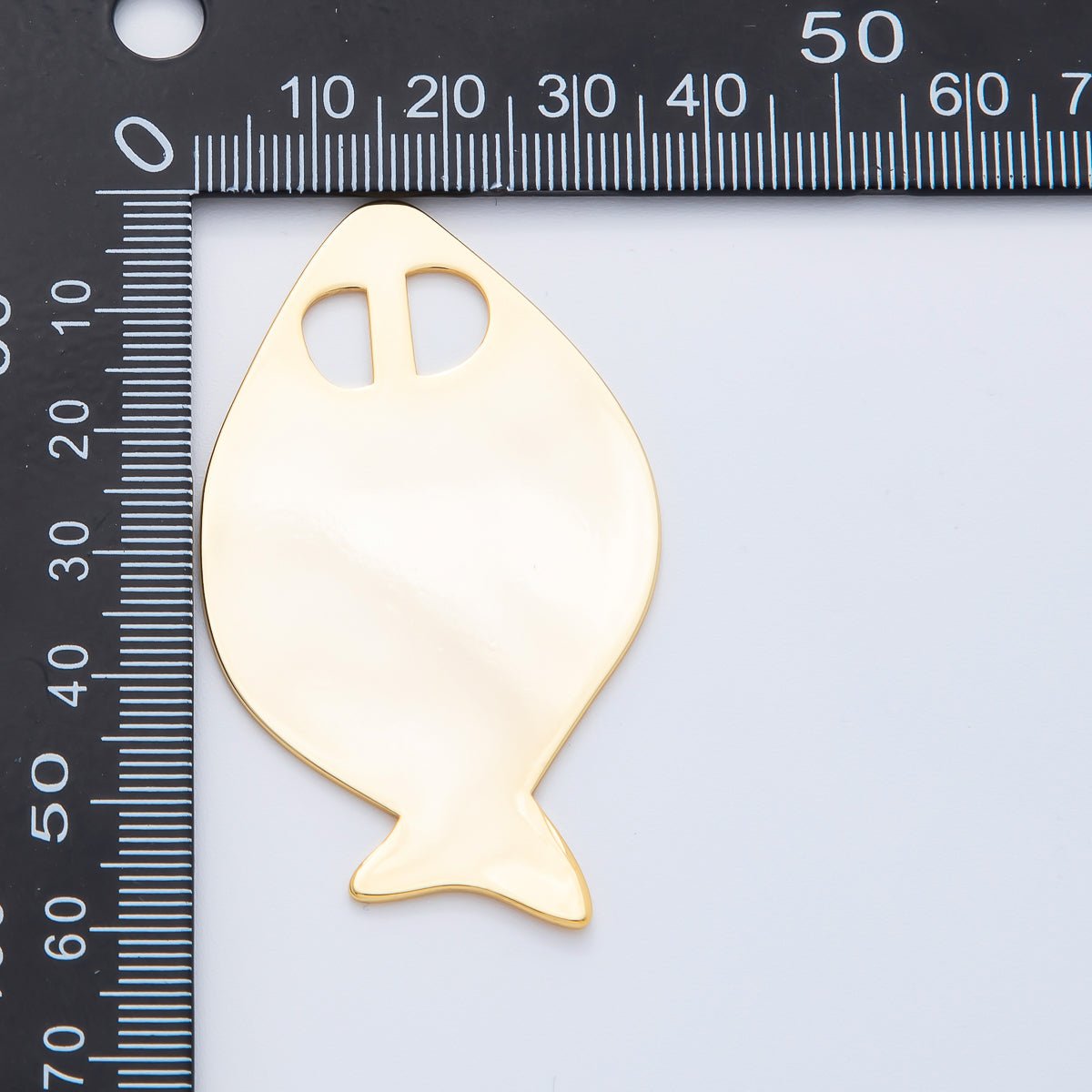 18K Gold Filled 60mm Wide Flat Under the Sea Fish Charm for Cord Necklace Supply | Z - A1252 - DLUXCA