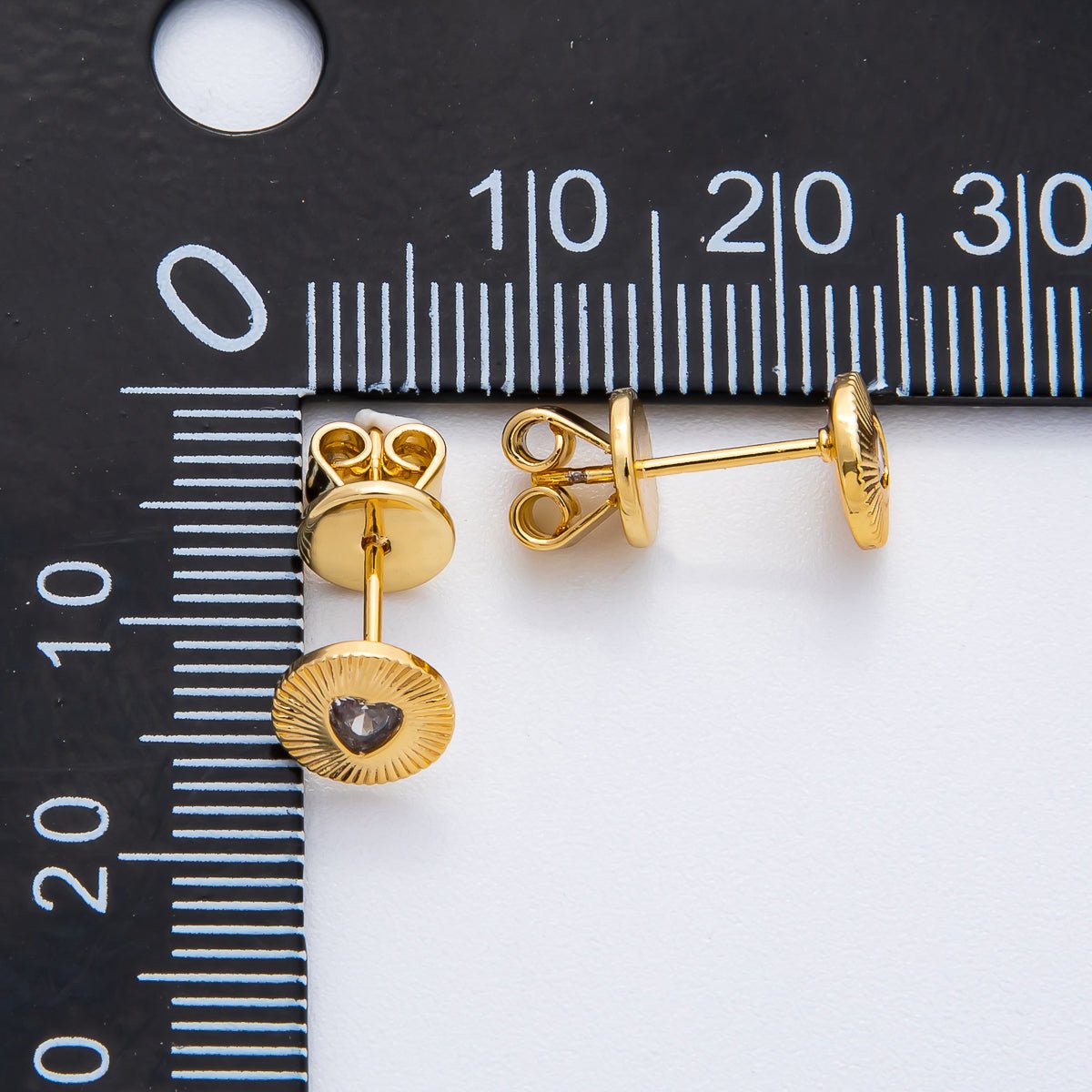 18K Gold Filled 6.5mm Heart - Shaped CZ Lovely Sunburst Stud Earrings | AD1566 - DLUXCA
