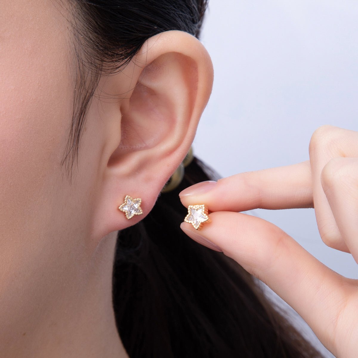 18K Gold Filled 7.5mm Clear CZ Ribbed Celestial Star Stud Earrings | AD1630 - DLUXCA