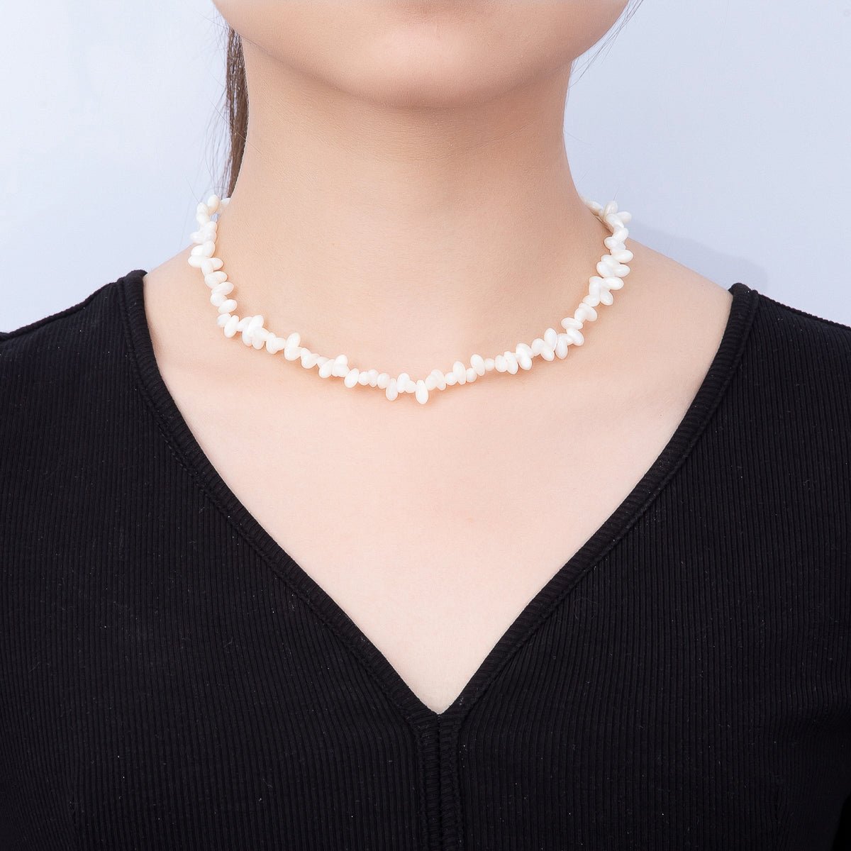 18K Gold Filled 7.5mm Yellow, White Shell Pearl Pebble Gemstone Chain 16.5 Inch Necklace | WA-00400 WA-00407 - DLUXCA