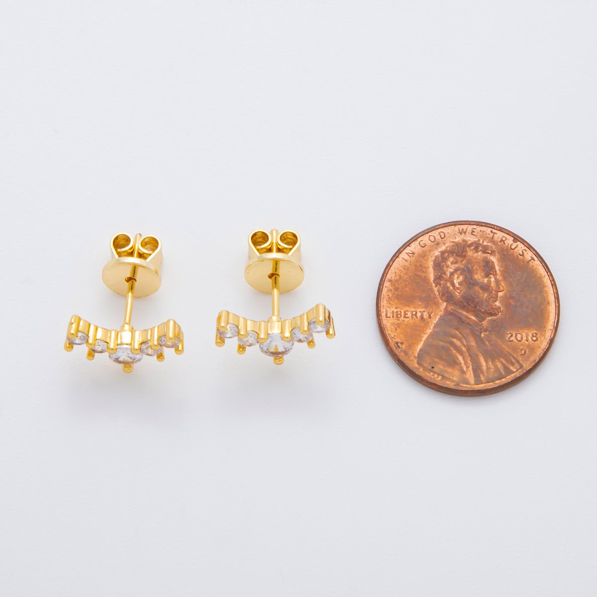 18K Gold Filled 7mm Clear CZ Round Gradient V - Shaped Studs Earrings | AJ282 - DLUXCA