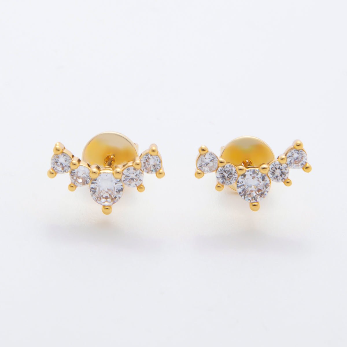 18K Gold Filled 7mm Clear CZ Round Gradient V - Shaped Studs Earrings | AJ282 - DLUXCA