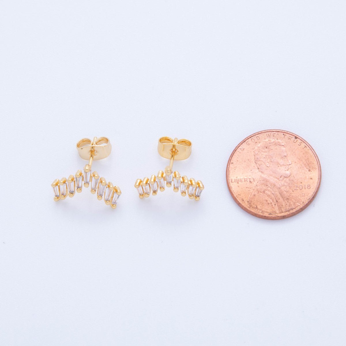 18K Gold Filled Baguette CZ V - Shaped Stud Earrings | AI399 - DLUXCA