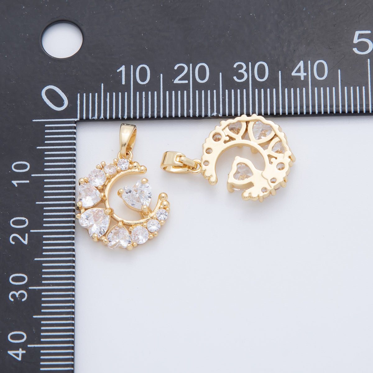 18K Gold Filled Clear CZ Heart Crescent Moon Pendant | AH770 - DLUXCA