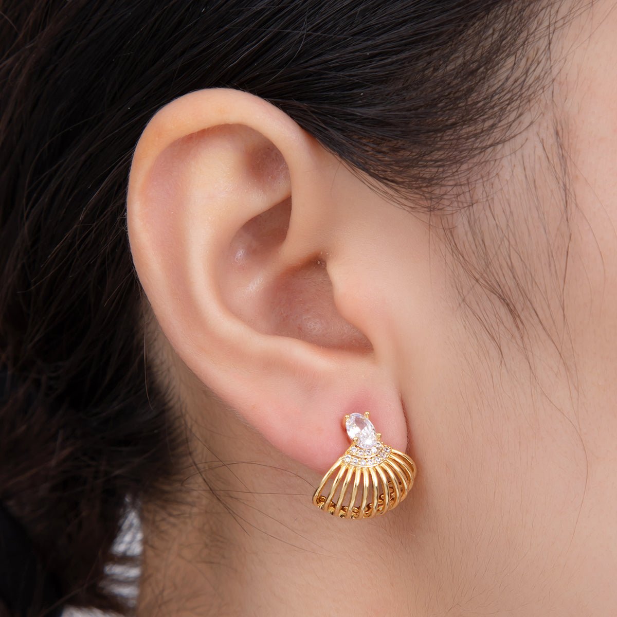 18K Gold Filled Clear CZ Micro Paved Claw C - Shaped Hoop Earrings | AI352 - DLUXCA