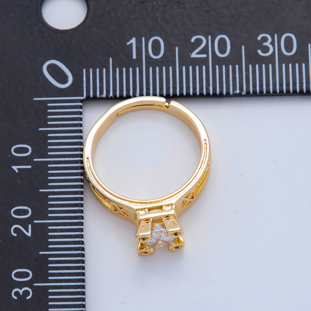 18K Gold Filled Clear CZ Solitaire Geometric Band Ring | O2030 - DLUXCA
