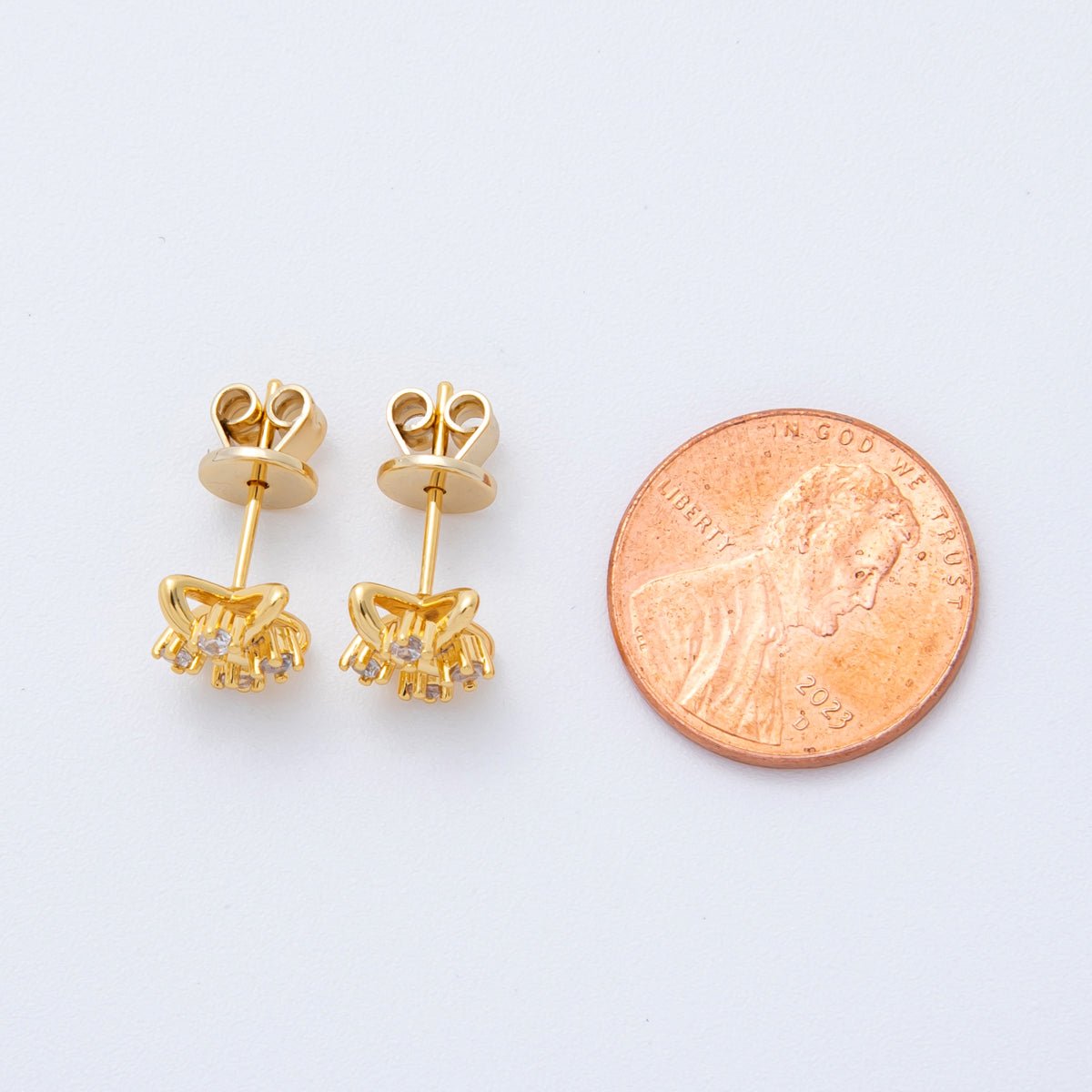 18K Gold Filled Clear Round CZ Flower Snowflakes Studs Earrings | AJ - 179 - DLUXCA