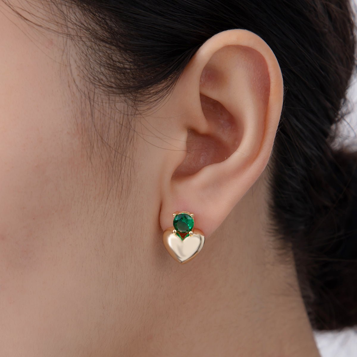 18K Gold Filled Green CZ Heart Stud Earrings | AI361 - DLUXCA