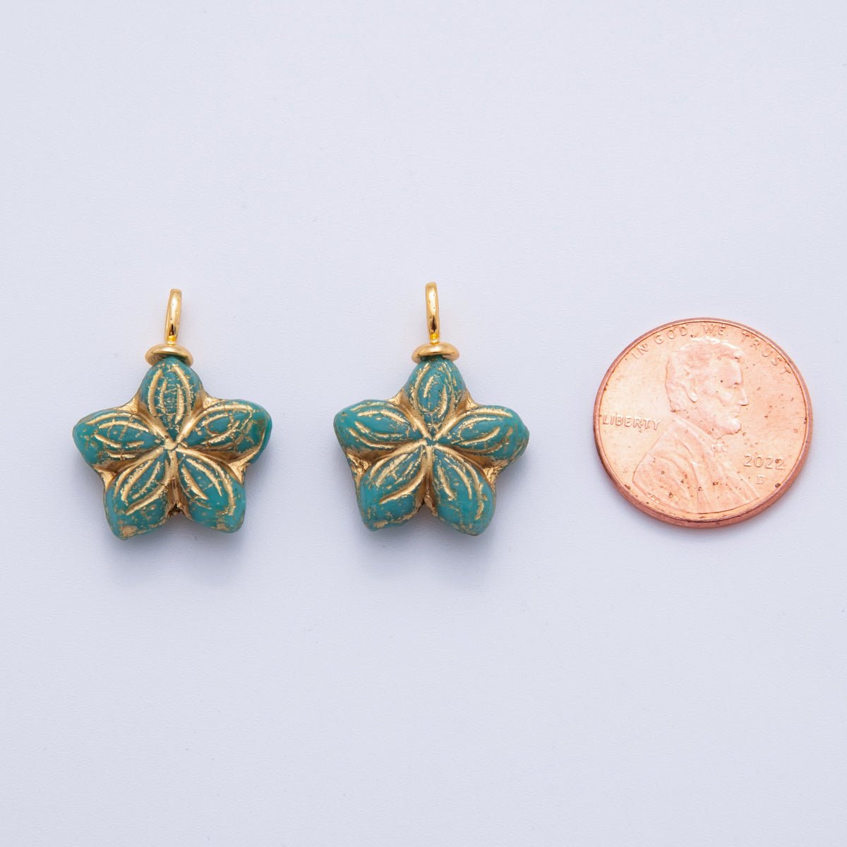 18K Gold Filled Green Gold Lined Daisy Flower Acrylic Drop Charm | AF713 - DLUXCA