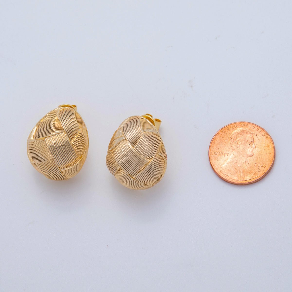 18K Gold Filled Half Volley Ball Woven Textured Stud Earrings | AI405 - DLUXCA
