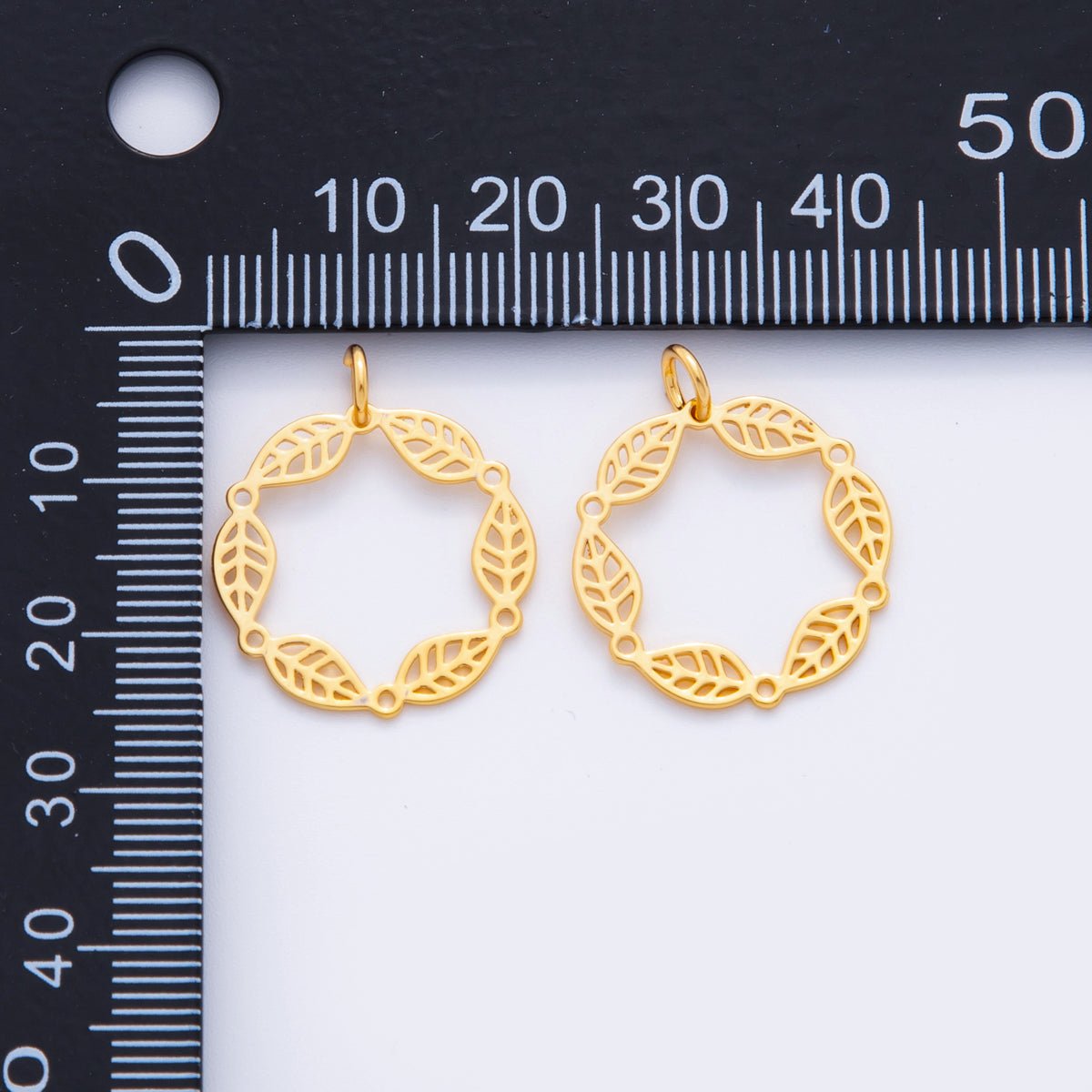 18K Gold Filled Leaf Open Circular Round Charm | X761 - DLUXCA