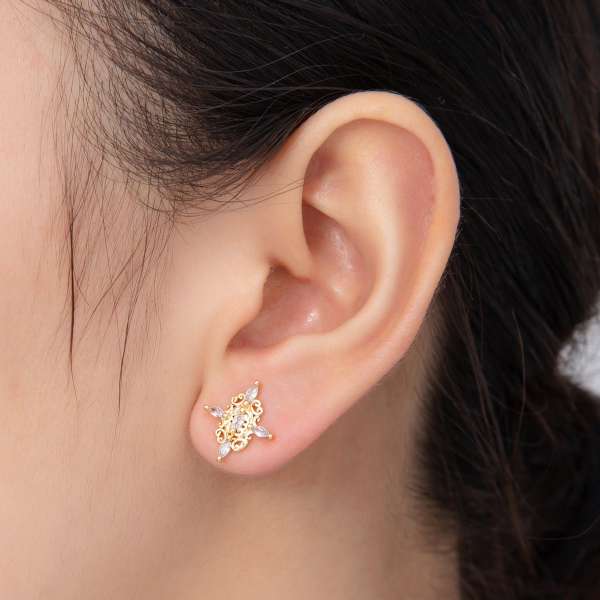 18K Gold Filled Marquise CZ Starburst Bloom Flower Stud Earrings | AI383 - DLUXCA