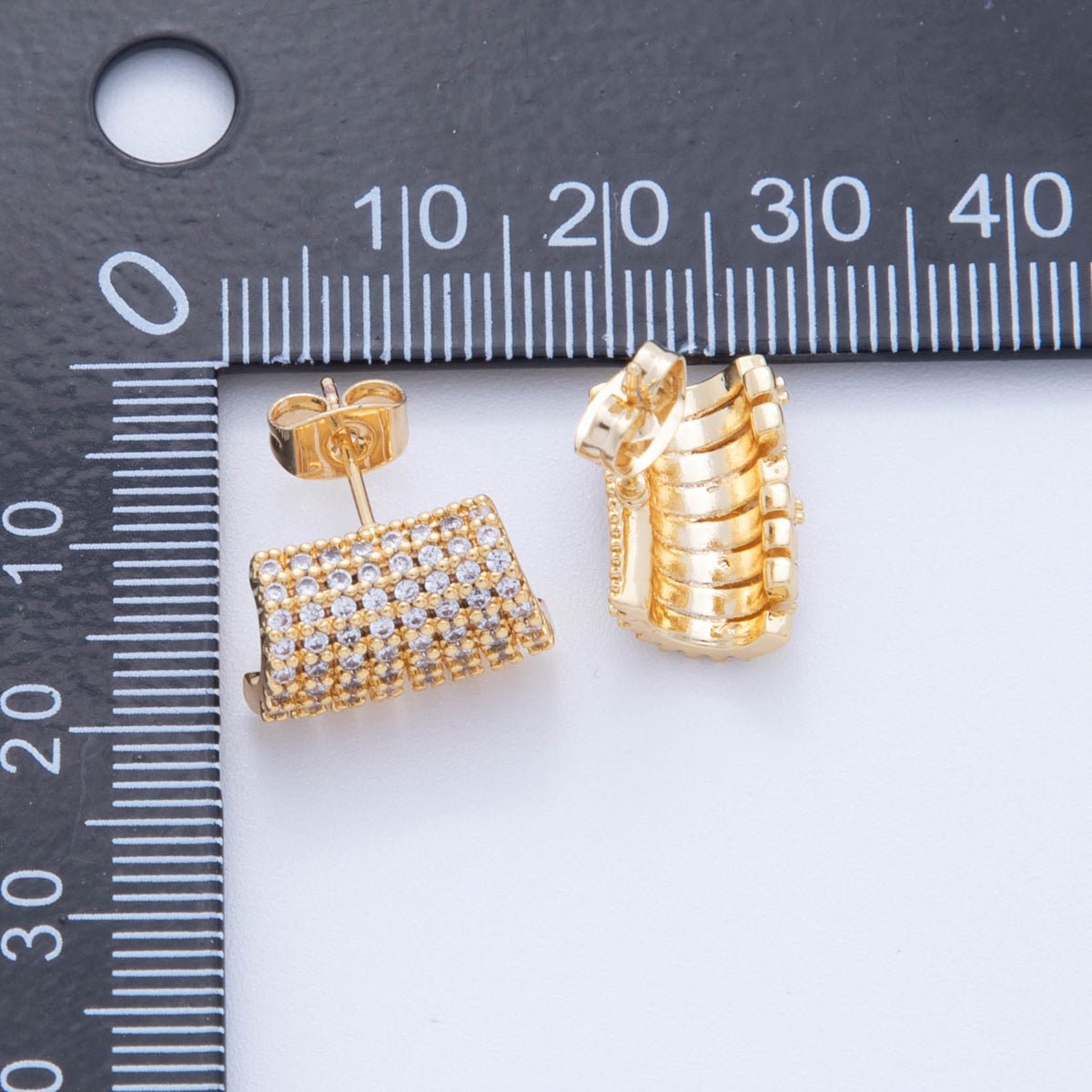 18K Gold Filled Micro Paved CZ Claw Cartilage C - Shaped Hoop Earrings | AI362 - DLUXCA