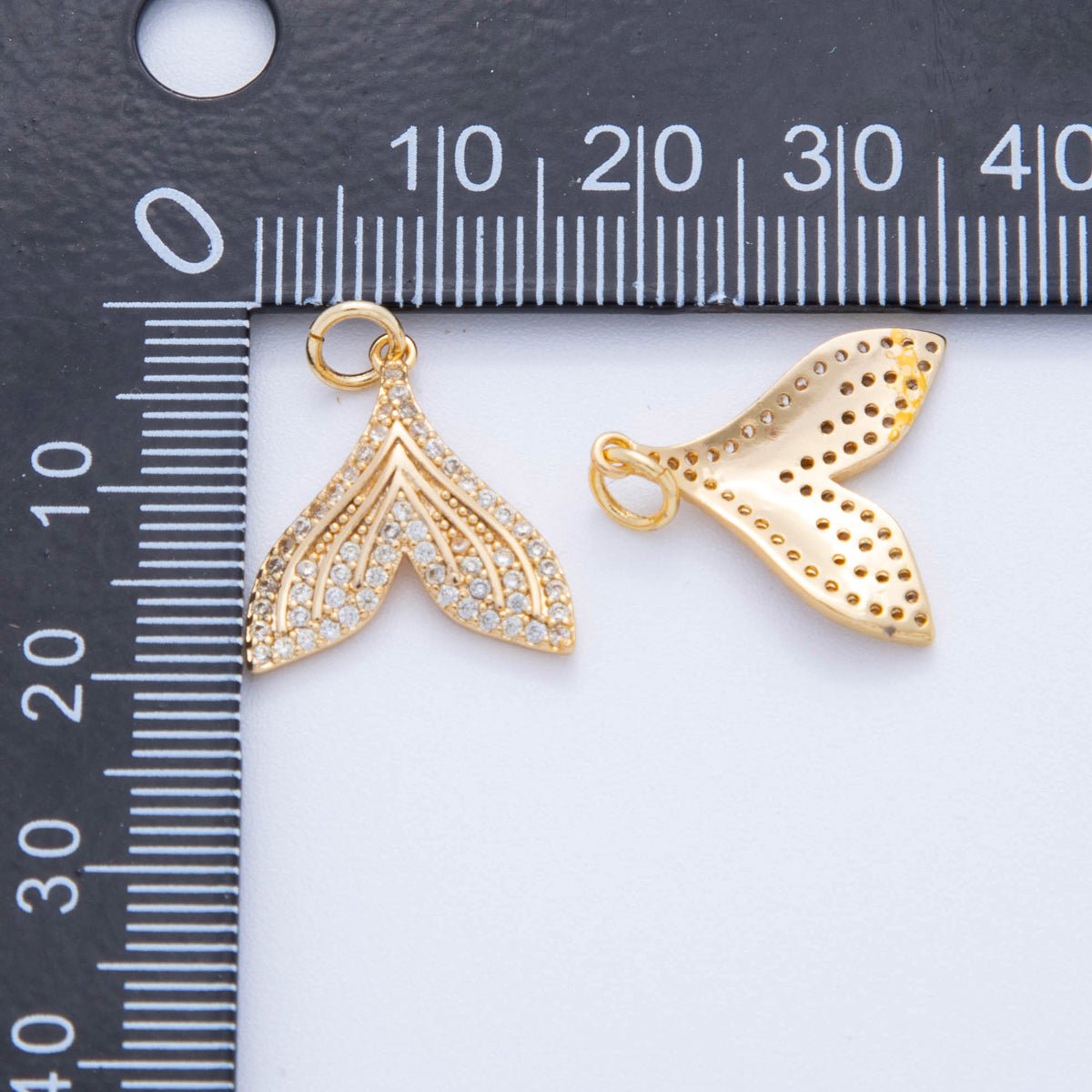 18K Gold Filled Micro Paved CZ Dotted Fish Tail Charm | AF388 - DLUXCA