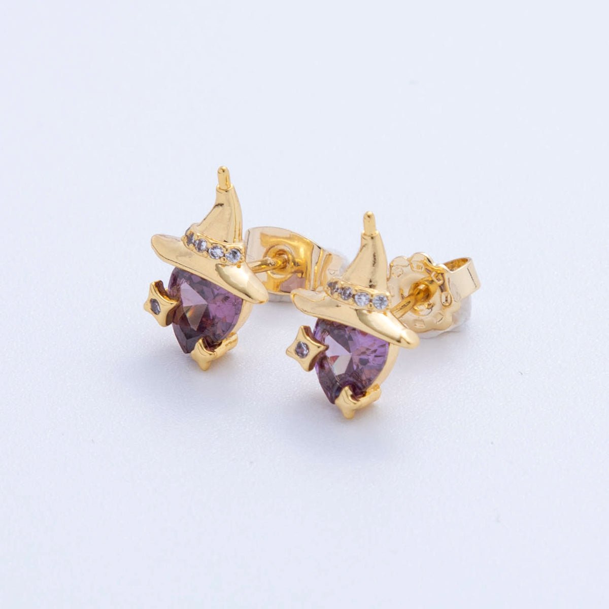 18K Gold Filled Purple CZ Wizard Hat Stud Earrings | AI414 - DLUXCA