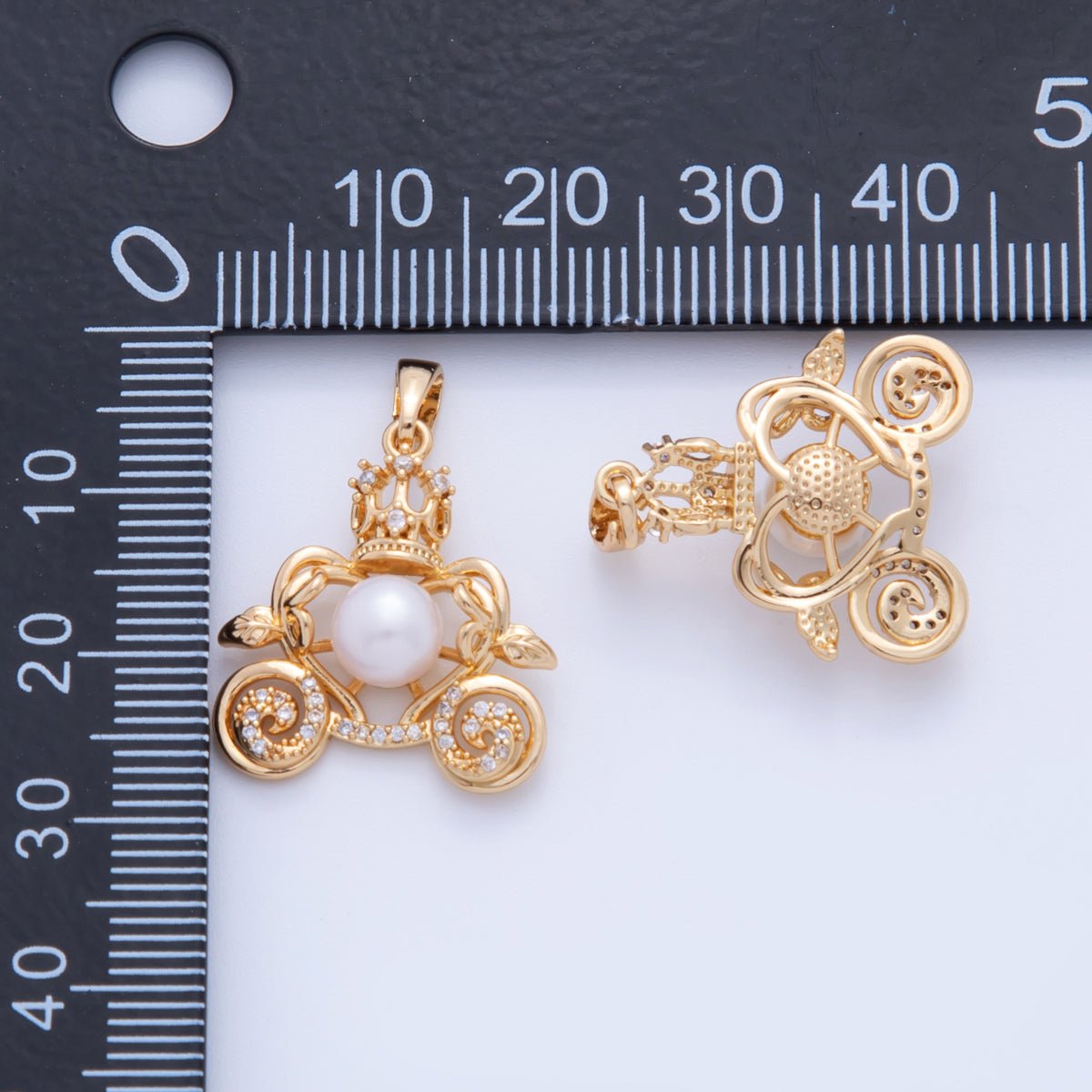 18K Gold Filled Shell Pearl Micro Paved CZ Carriage Pendant | AH753 - DLUXCA