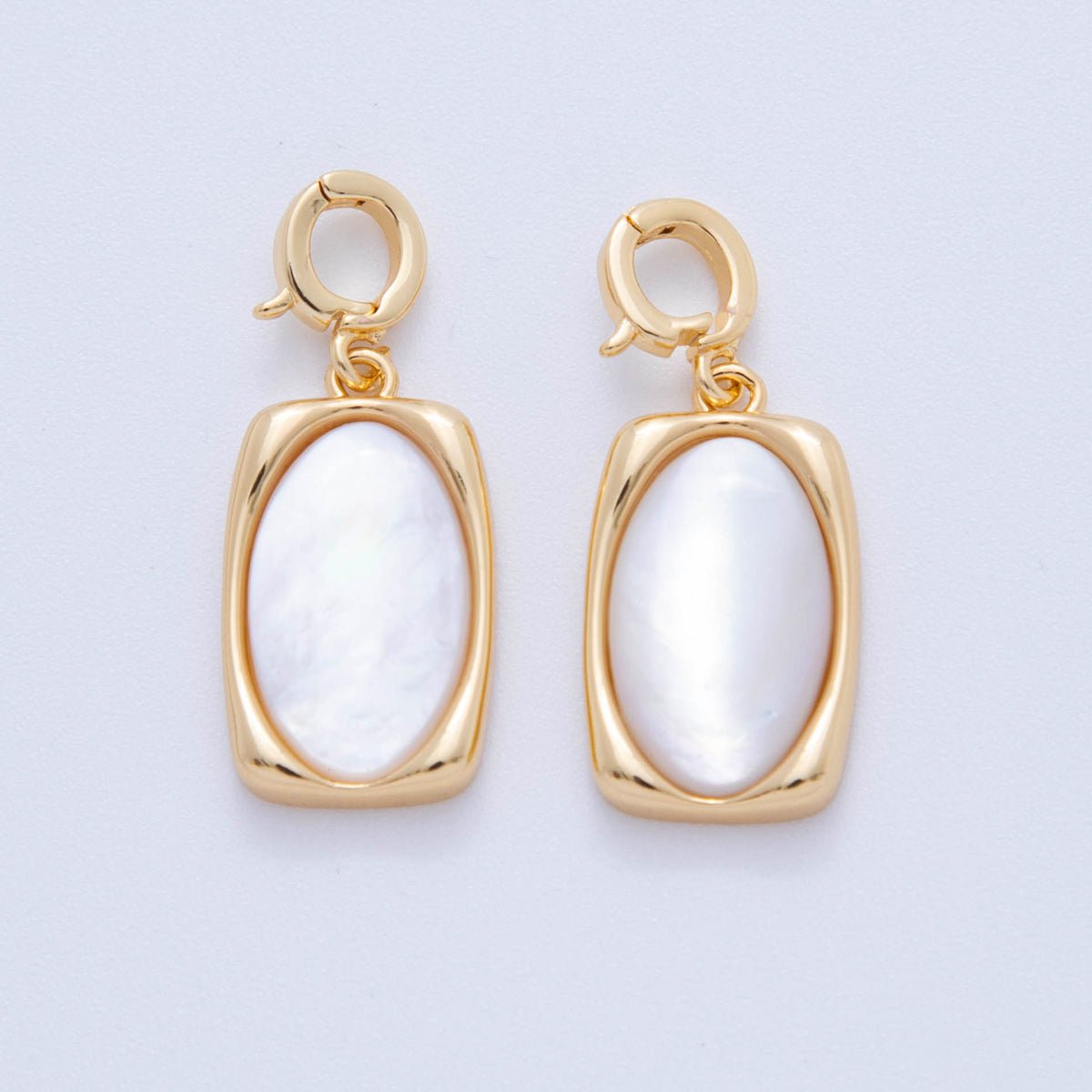 18K Gold Filled Shell Pearl Oval Molten Rectangular Latch Snap Bail Pendant | AH756