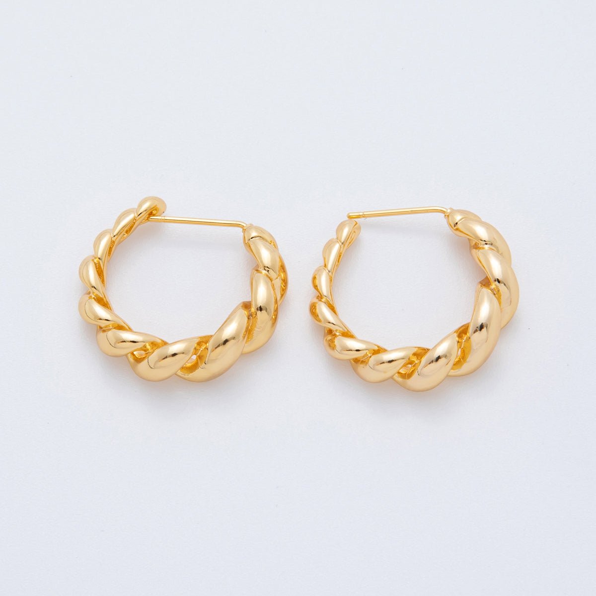 18K Gold Filled Twisted Gradient Croissant English Lock Hoops Earrings | AJ - 188 - DLUXCA
