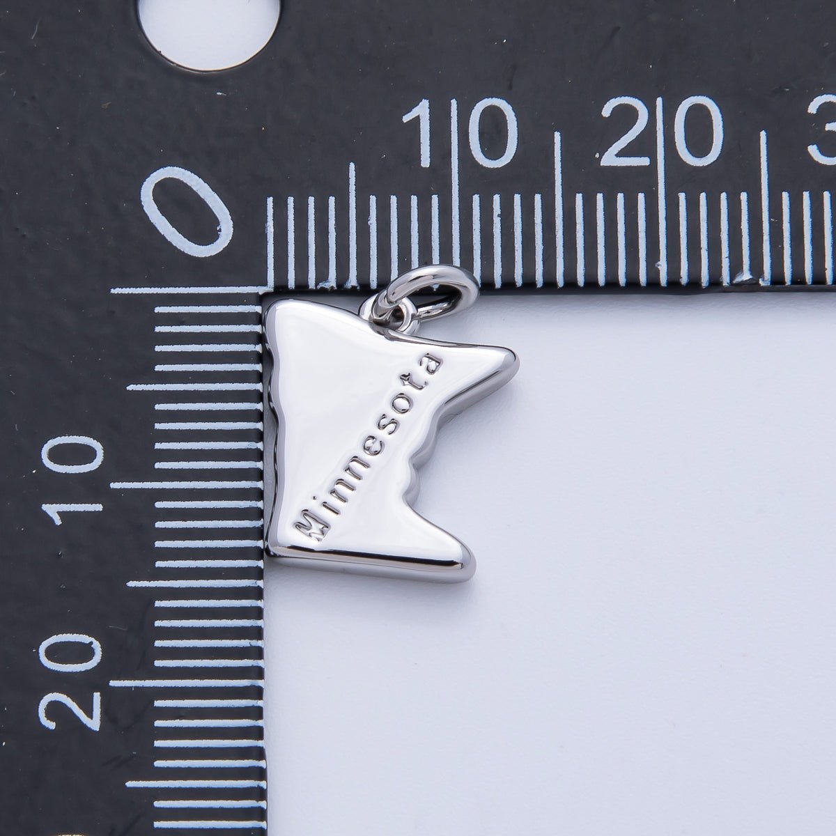 18K Gold Filled United States of America State Map Charm in Gold & Silver | AK064 - AK113 - DLUXCA