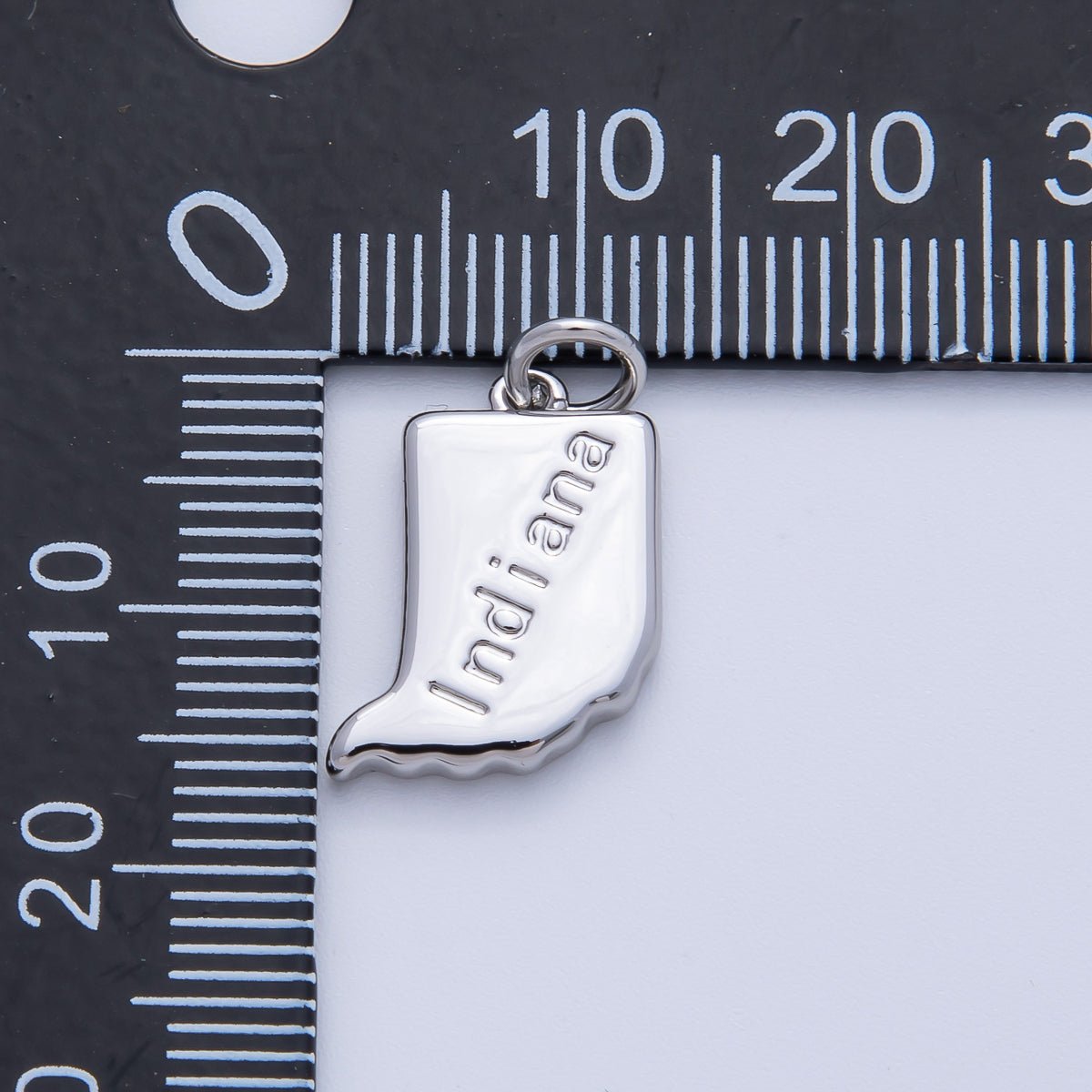 18K Gold Filled United States of America State Map Charm in Gold & Silver | AK064 - AK113 - DLUXCA