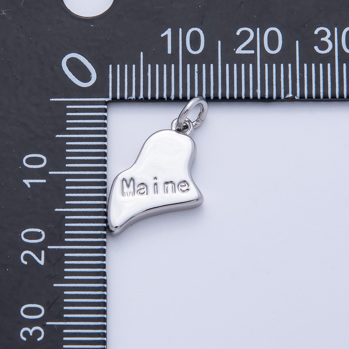 18K Gold Filled United States of America State Map Charm in Gold & Silver | AK064 - AK113 - DLUXCA