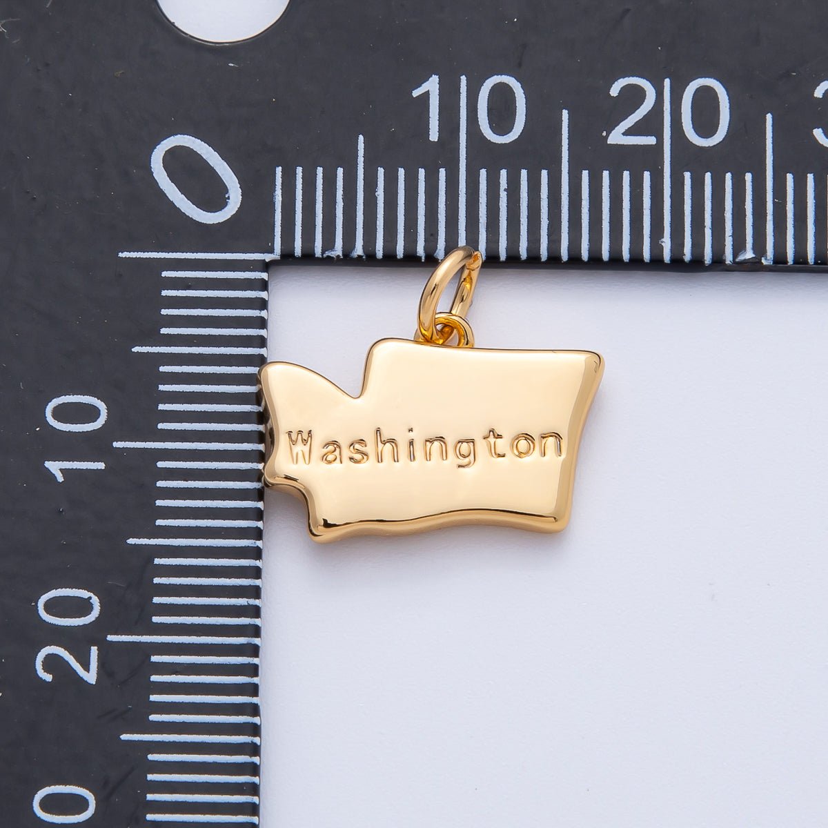 18K Gold Filled United States of America State Map Charm in Gold & Silver | AK064 - AK113 - DLUXCA