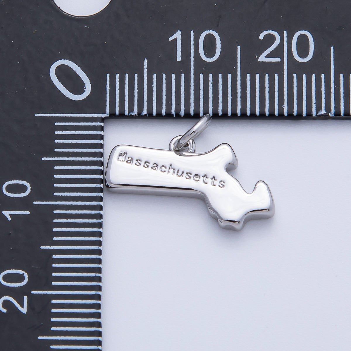 18K Gold Filled United States of America State Map Charm in Gold & Silver | AK064 - AK113 - DLUXCA