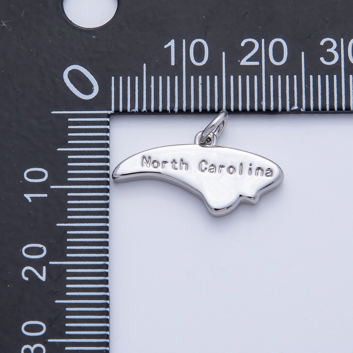 18K Gold Filled United States of America State Map Charm in Gold & Silver | AK064 - AK113 - DLUXCA