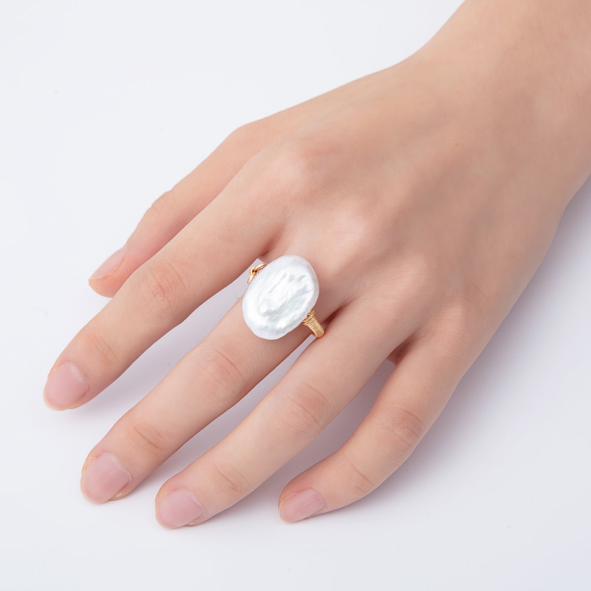 18K Gold Filled White Flat Heishi Freshwater Pearl Coil Wire Solitaire Ring | O589 - DLUXCA