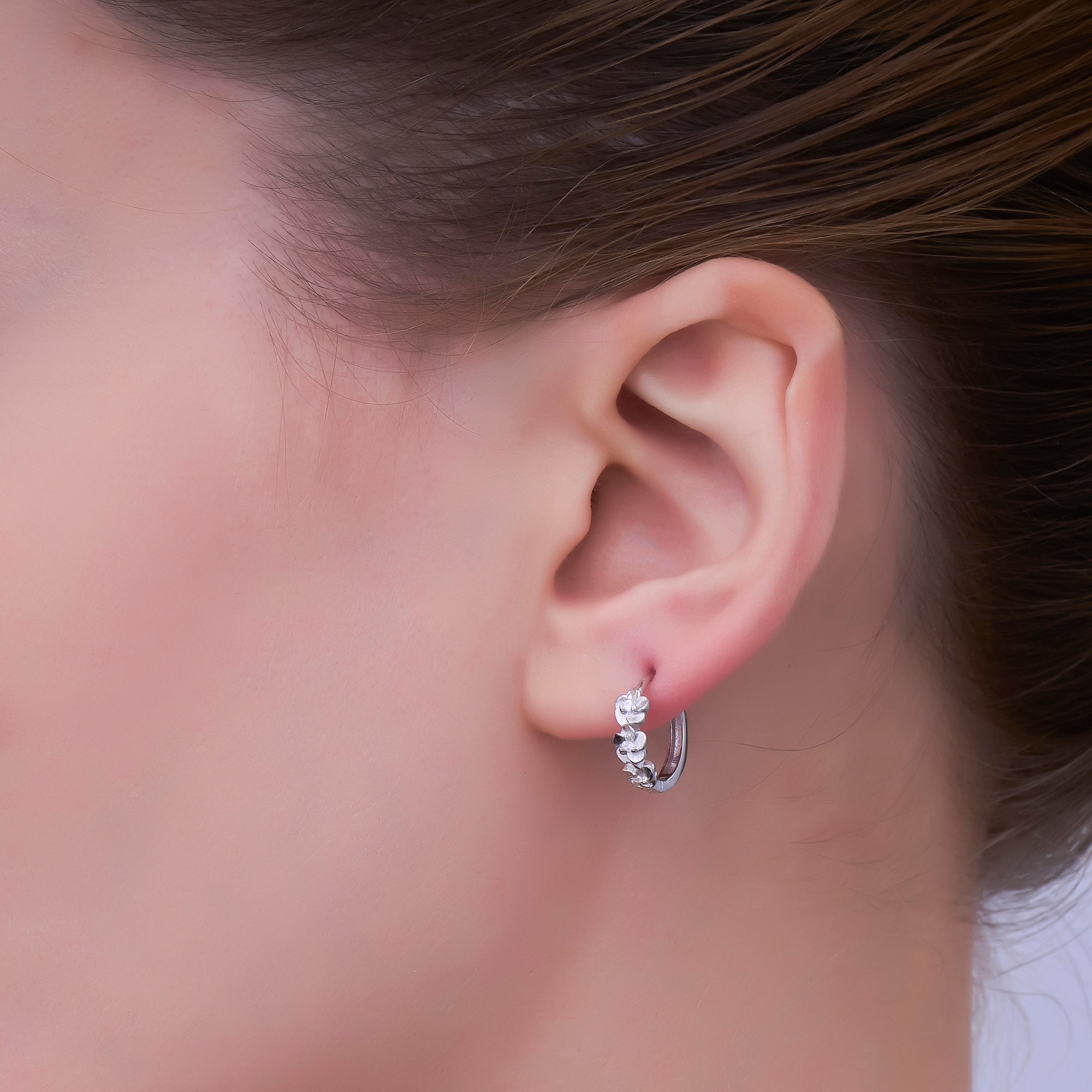 Sterling Silver S925 Triple Flower Huggies Hoop Earrings | SL-648