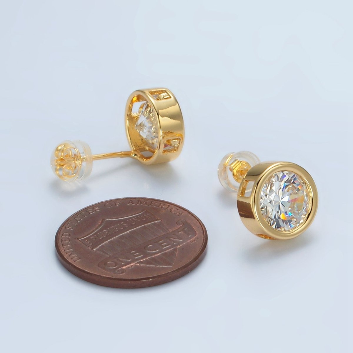 24K Gold Filled 10mm Clear CZ Round Bezel Stud Earrings | P538 - DLUXCA