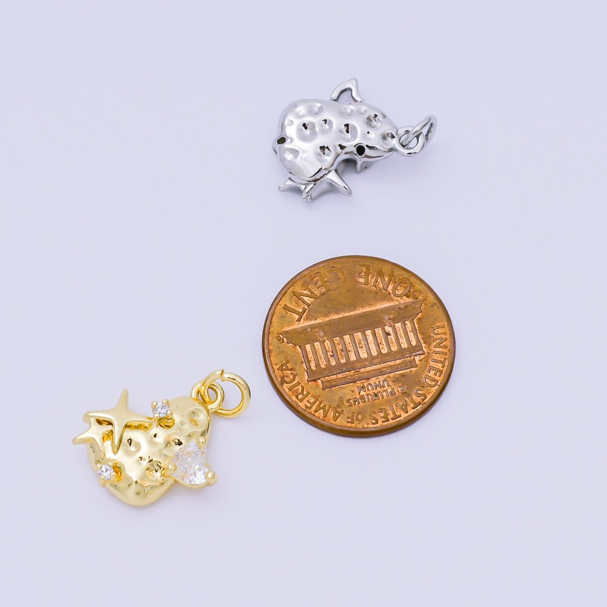 24K Gold Filled 11.5mm Clear CZ Star Hammered Charm in Gold & Silver | AJ476 - DLUXCA