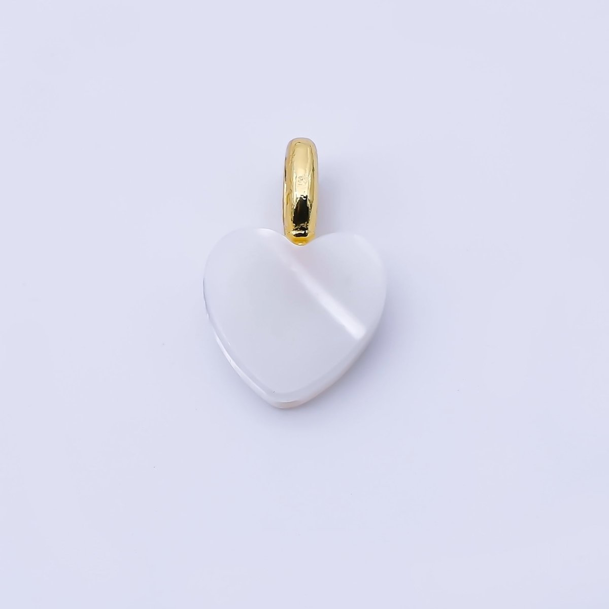 24K Gold Filled 12.2mm White Shell Pearl Heart Pendant | P1950 - DLUXCA