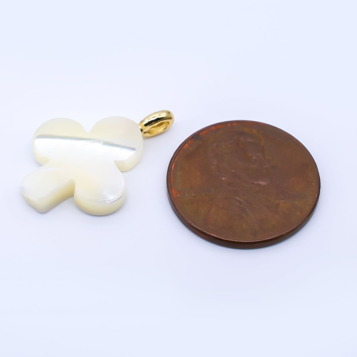 24K Gold Filled 13.5mm Shell Pearl Clubs of the Solitares Charm Pendant | AF - 561 P - 1784 - DLUXCA