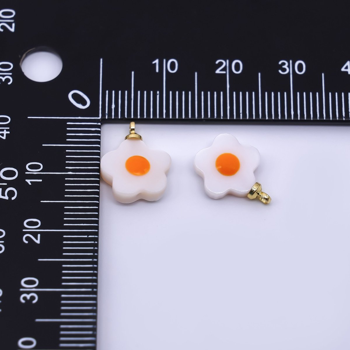 24K Gold Filled 13.5mm Shell Pearl Daisy Flower Egg Flower Shape Charm | P - 1823 - DLUXCA