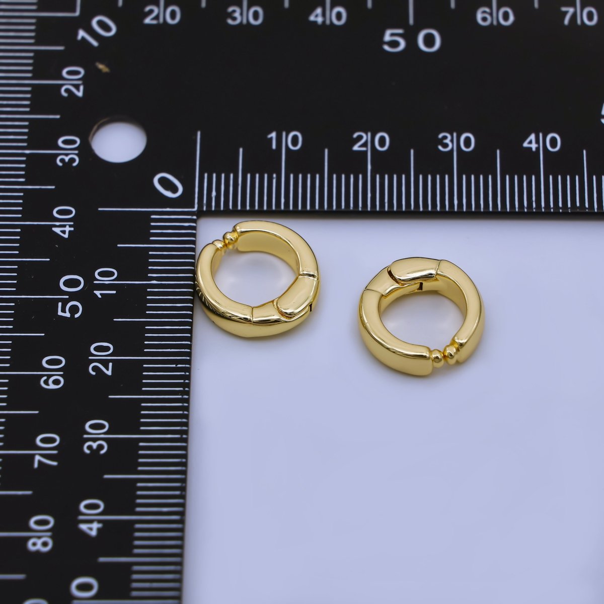 24K Gold Filled 14mm Simple Minimalist Huggie Hoop Earrings | AI187 - DLUXCA