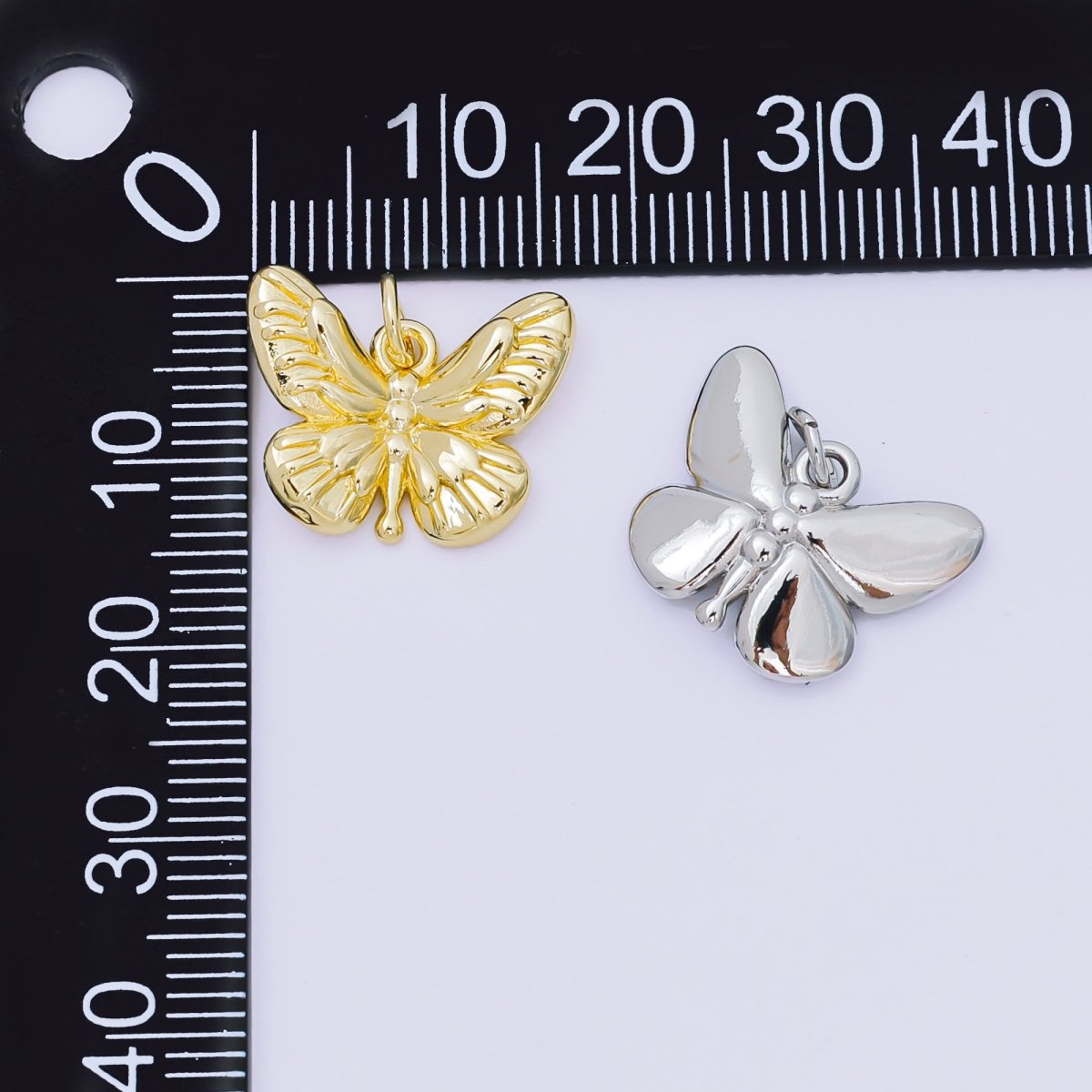 24K Gold Filled 14mm The Moth Butterfly Animal Charm | AH - 586 - DLUXCA