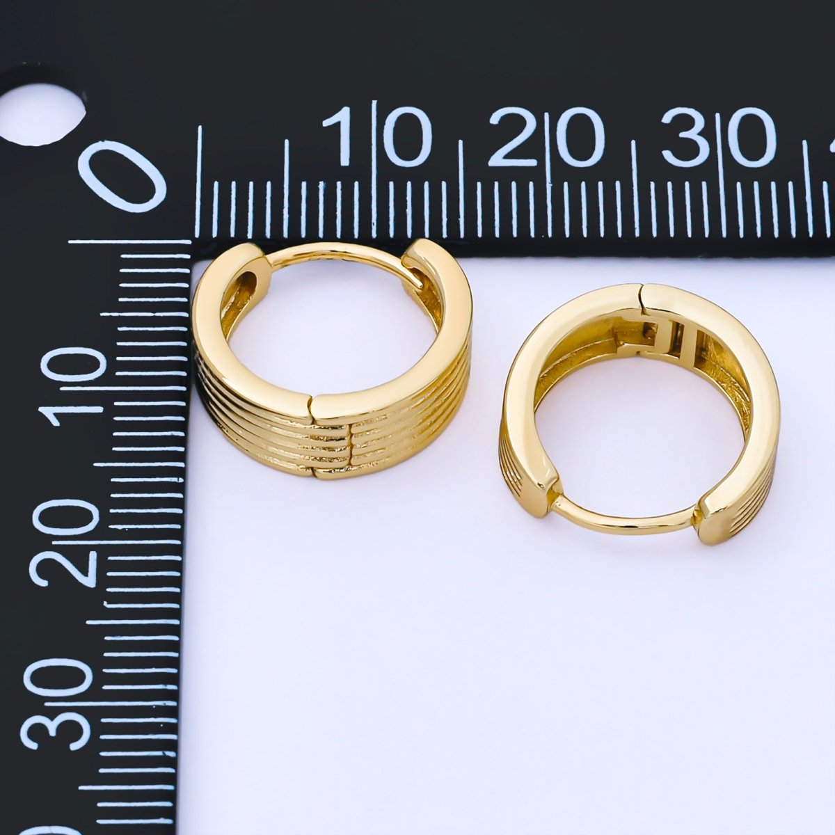 24K Gold Filled 15mm Seamless Striped Dome Huggie Earrings | AB1625 - DLUXCA