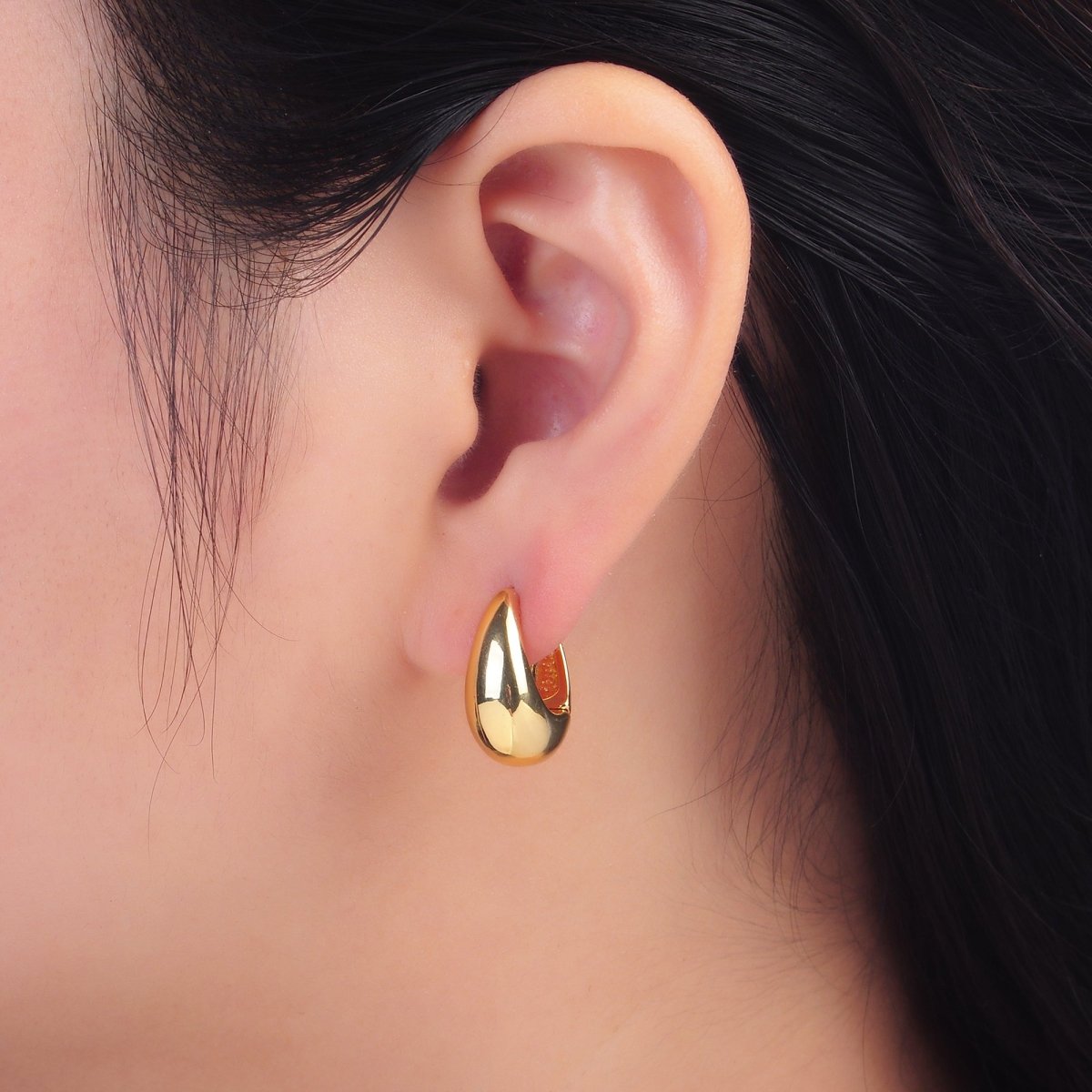 24K Gold Filled 15mm Simple Dome Latch Hoop Earrings | AB701 - DLUXCA