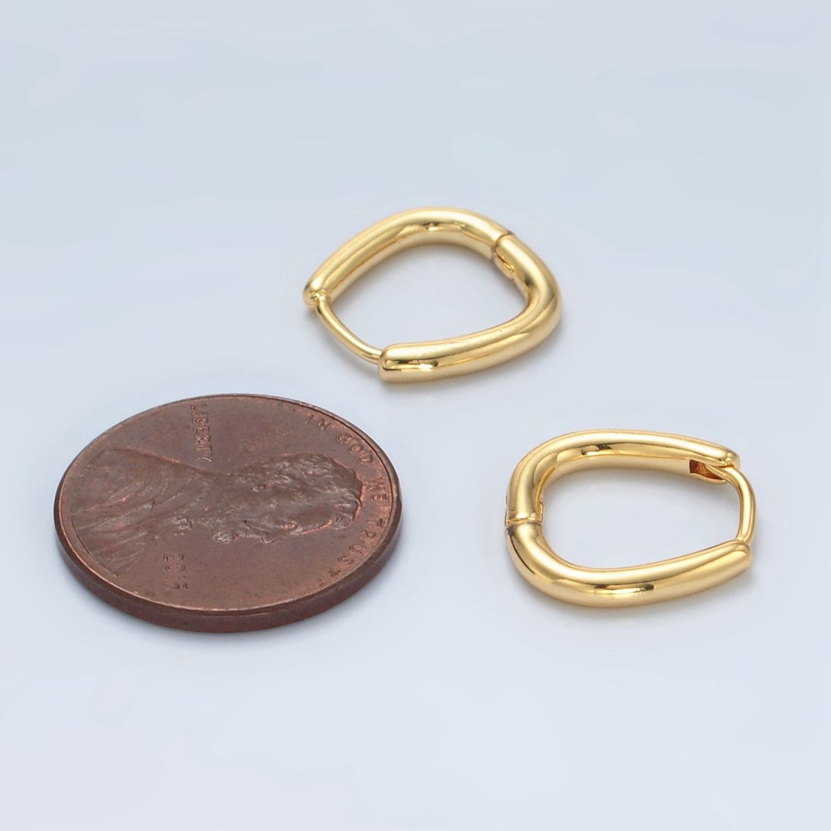 24K Gold Filled 15mm U - Shaped Oval Minimalist Huggie Earrings | Q525 - DLUXCA